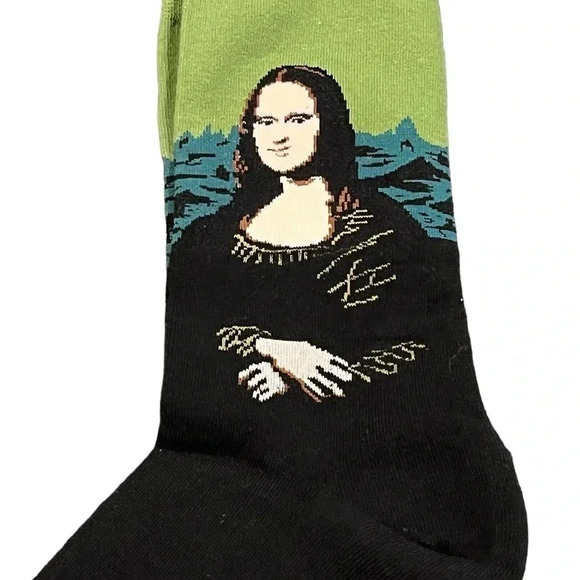 ❤️ 2/$11 NEW Mona Lisa Da Vinci's Printed Green Black Crew Length Socks Unisex - Picture 3 of 3